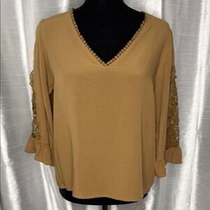 Rusttydustty Women’s Large Boho V Neck Crochet Ruffle Sleeve Tan Brown Blouse